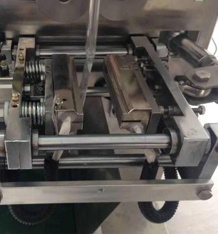 High Speed Automatic Vertical Peanut Butter Sachet Filling Machine