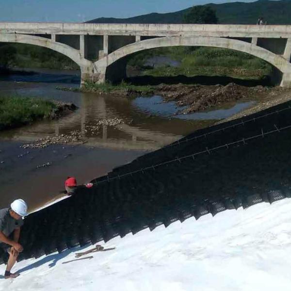 Hotel Slope Protection HDPE Geocell for Gravel Stabilization and Driveway Gravel
