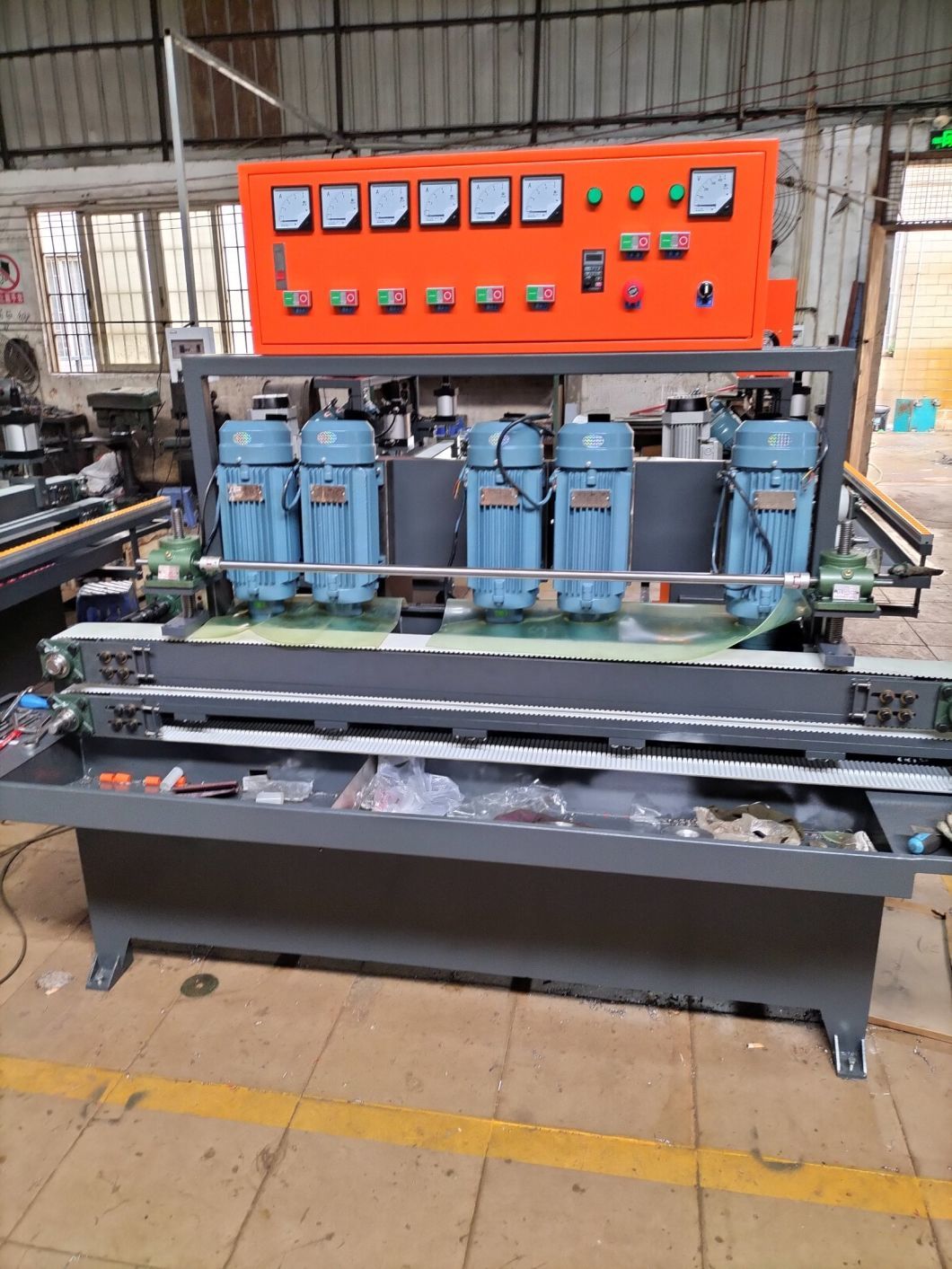 8 Motor CNC Glass Edging Polishing Machine Straight Line Grind Glass Beveled Edge Polishing Machine
