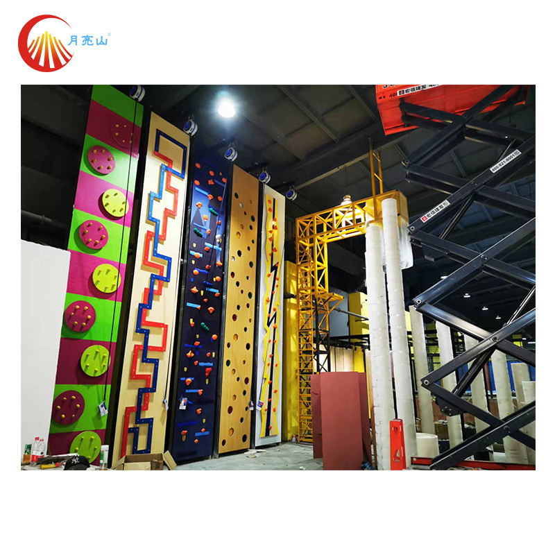 Weather Resistant Fun Rock Climbing Wall indoor EN12572 For Kids