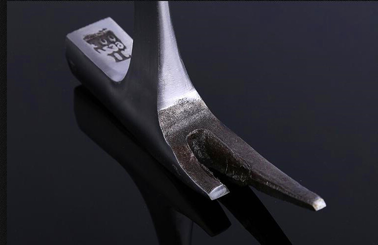 Forged steel One Piece Roofing Hammer(XL-0155) with Magnet and polishing surface