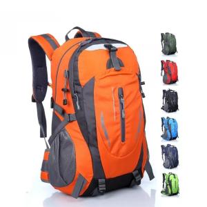 China Mountain 40L Waterproof Hiking Backpack 0.8kg Lightweight Hiking Backpack Women'S wholesale