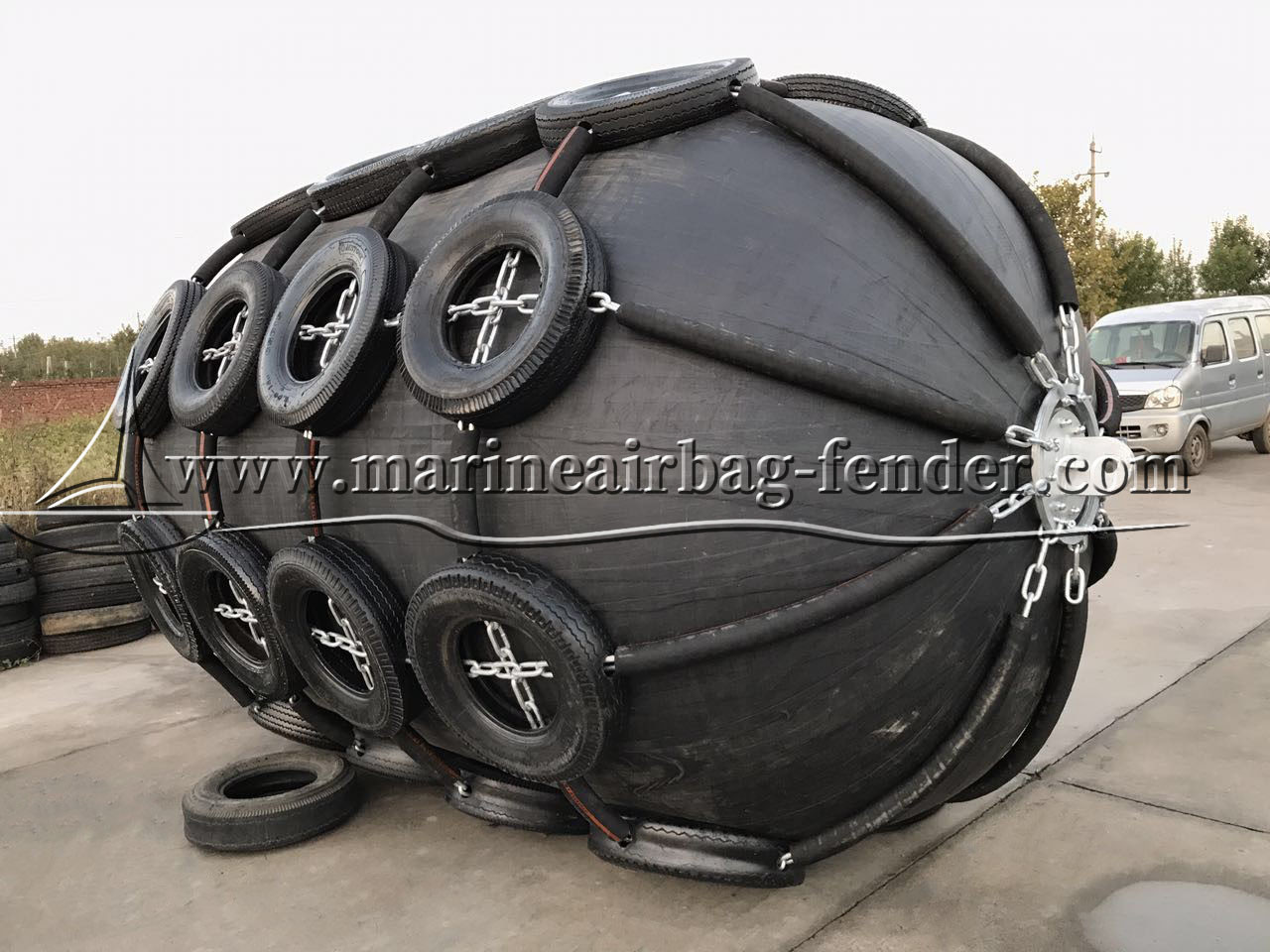 Sling Type Yokohama Type Rubber Pneumatic Fender For Docks