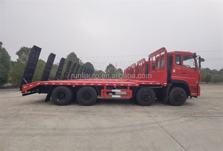 Large Capacity12 Wheels 20ton 25ton Excavator Transfer Howo Flat Bed Transport Truck