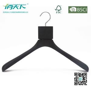 China Betterall High-end Wooden Coat Hanger For Top wholesale