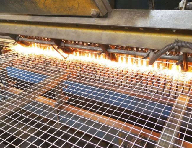 5mm to 18mm wire Galvanized Concrete Reinforcing Mesh