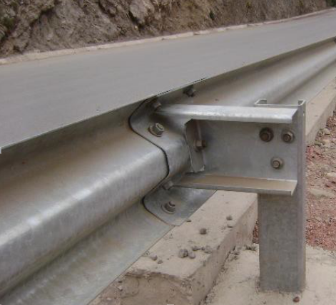 Highway Guardrail Round Head Hot Dip Galvanized Bolt for Roadway Safety Standards