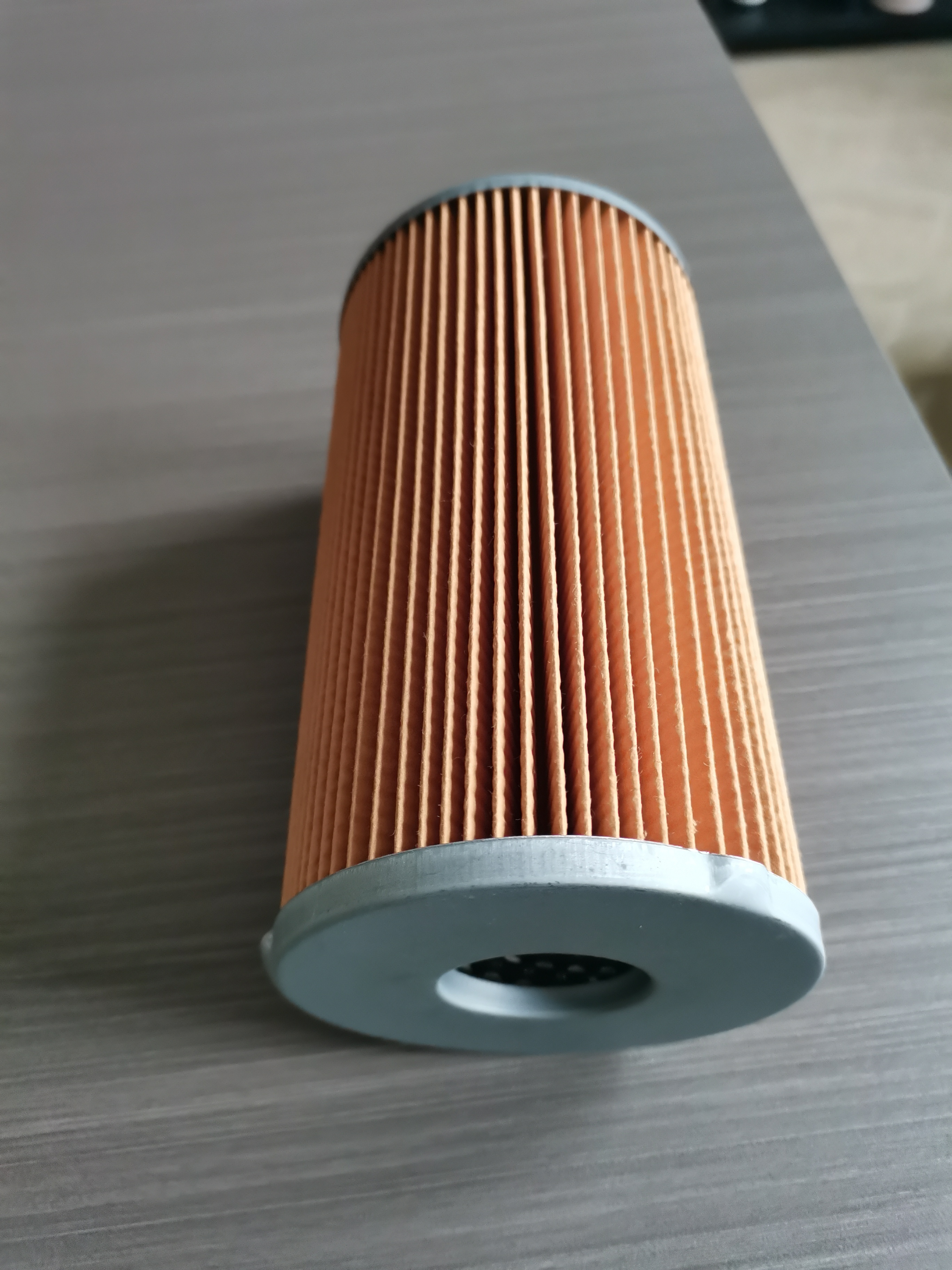 Heavy-duty truck and large construction machinery oil filter Engine parts LF9009 oil filter