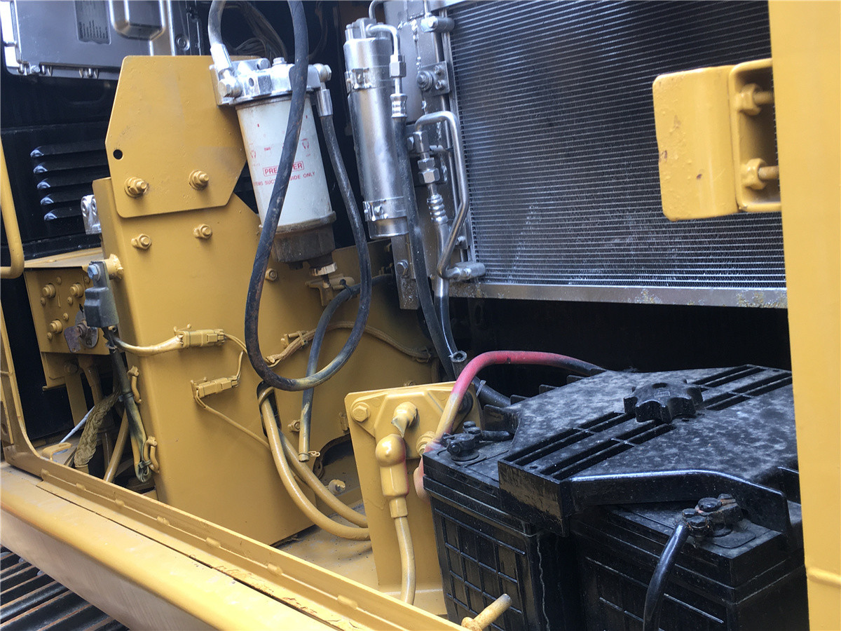 15 Ton Used Caterpillar Excavator Made In 2015 Year