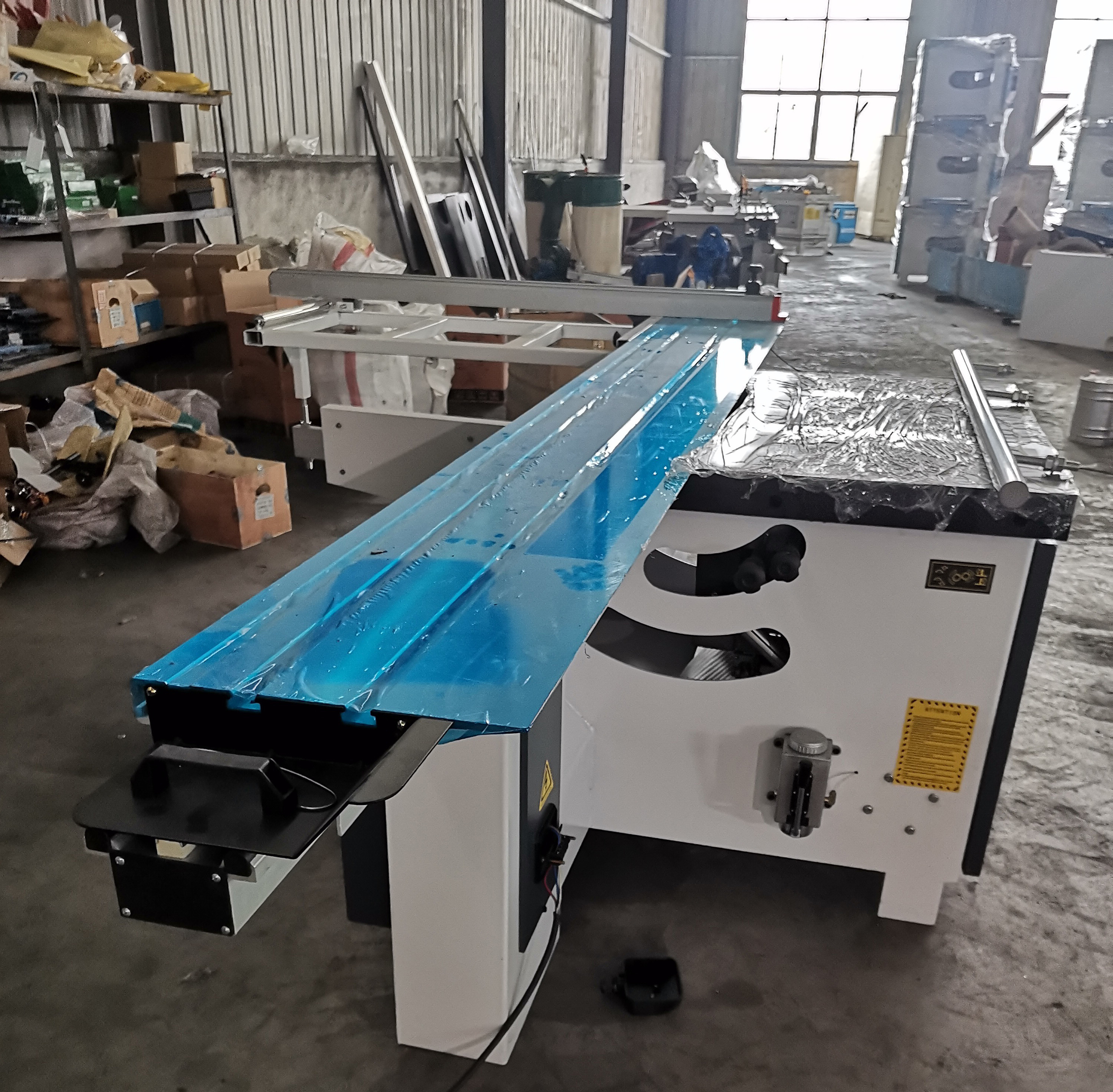 Wood saw machine big board cutting machine for cabinet producing wood sliding table saw