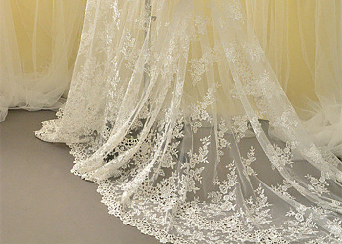 Ivory Embroidery Bridal Corded Lace Fabric , Flower Scalloped Edge Lace Fabric By The Yard
