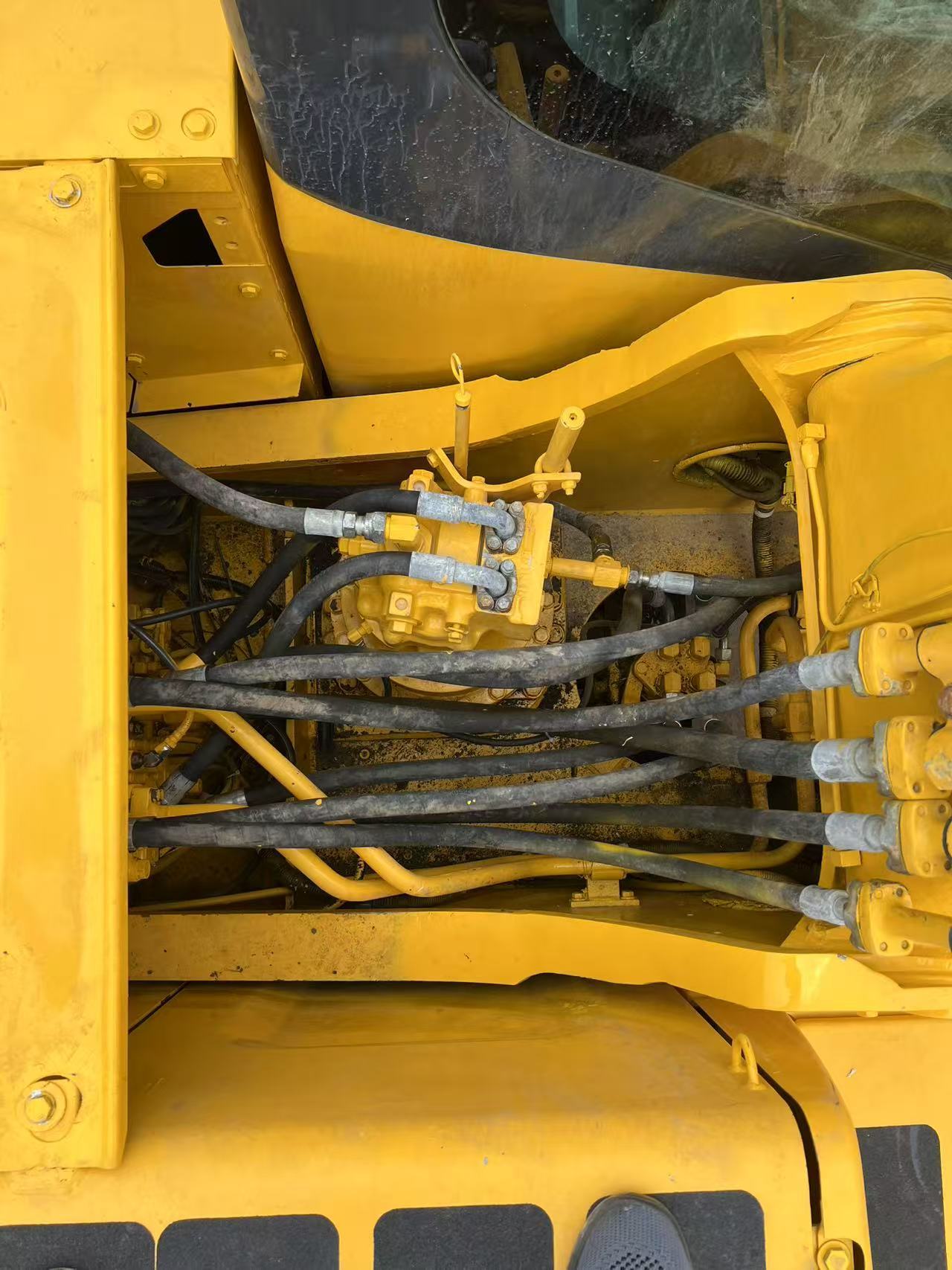 Used Komatsu PC200-7 Excavator Reliable Hydraulic Crawler Digger from China