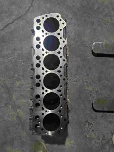 China ME220454 Engine Cylinder Block Mitsubishi 6d34 6 Cylinder Block wholesale