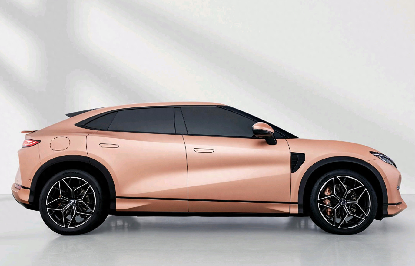 BYD Song L Sedan 5 Seater Two Wheel Drive 4×2 Range Of 500 Kilometers