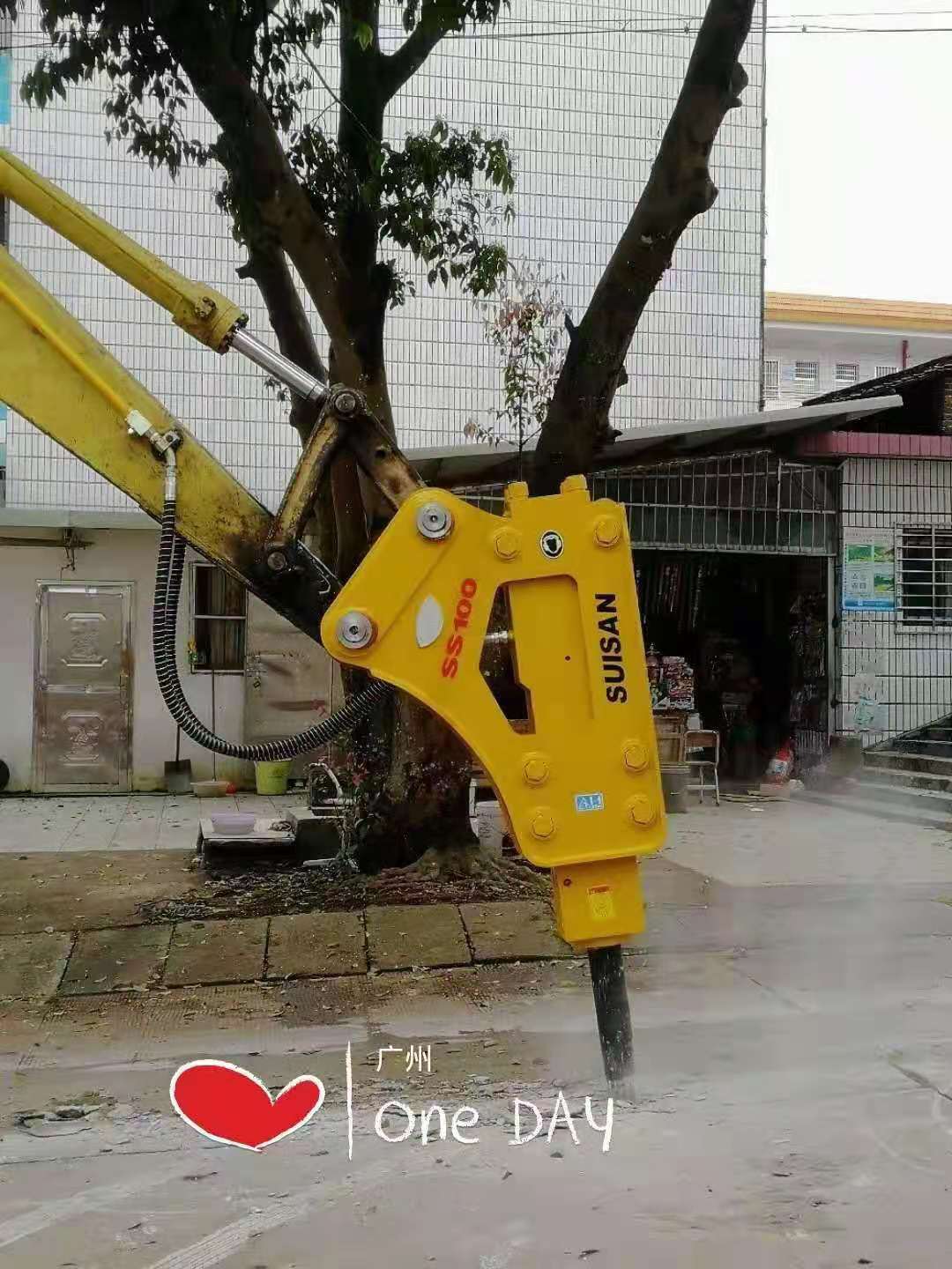 Silenced Excavator Hydraulic Breaker Hammer Rock Breaker With 68mm Chisel