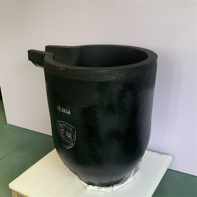 Metal Saving Crucible With Pouring Nozzle Metal Melting Silicon Carbide Graphite Crucible
