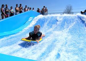 China OEM Large Capacity Surf Simulator Machine For Water Park Playground wholesale