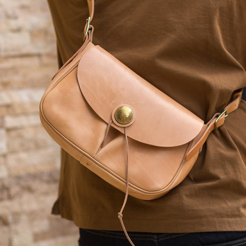 Handmade Vintage Men's Shoulder Crossbody Bag with Top-Layer Vegetable Tanned Leather