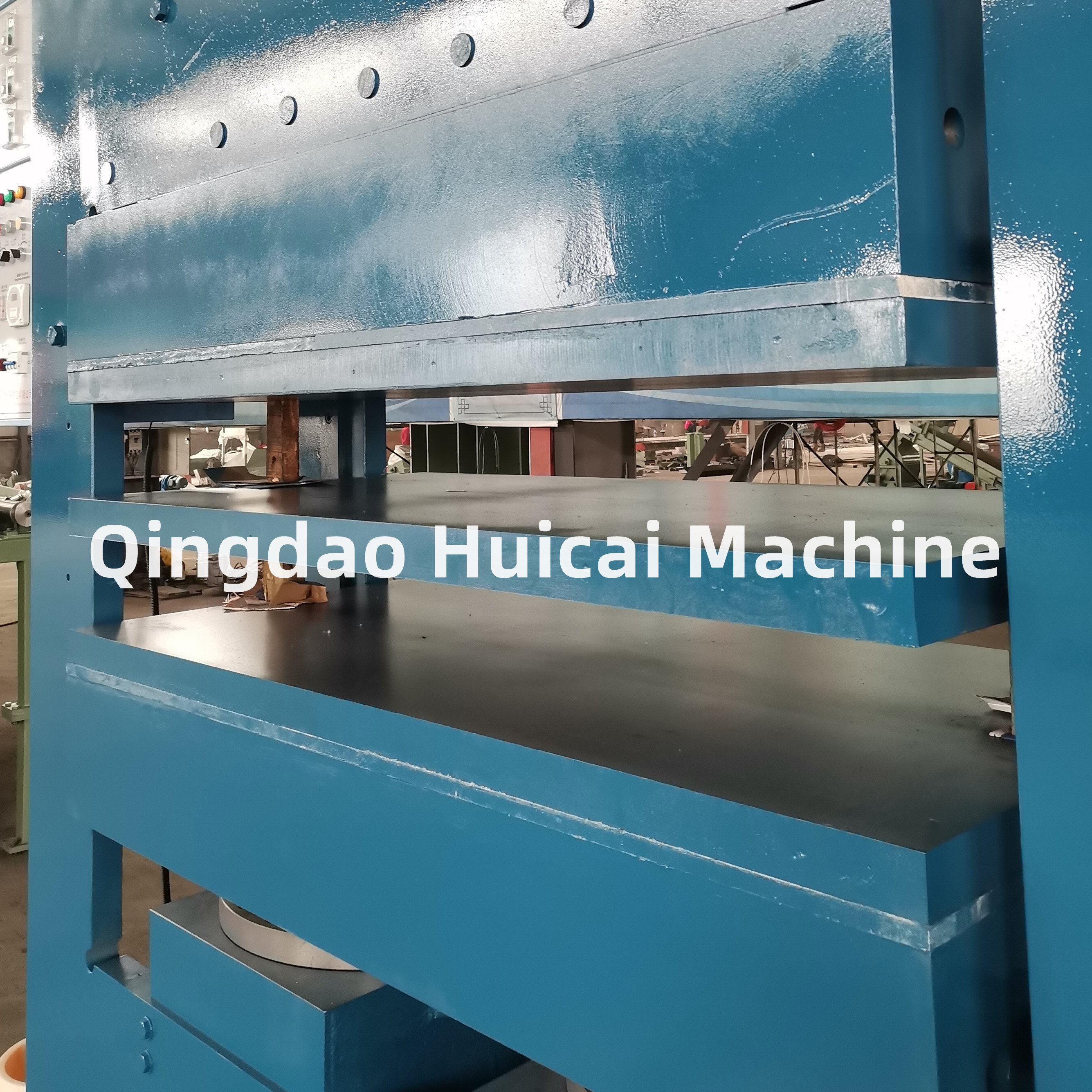 Rubber Uphill Pad Vulcanizing Press Machine with Nominal Molding Power of 3.15MN