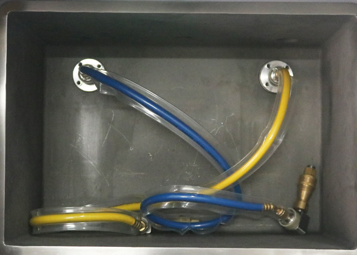 0.7L Helium Leak Testing Equipment 215mm*121.7mm*155.2mm