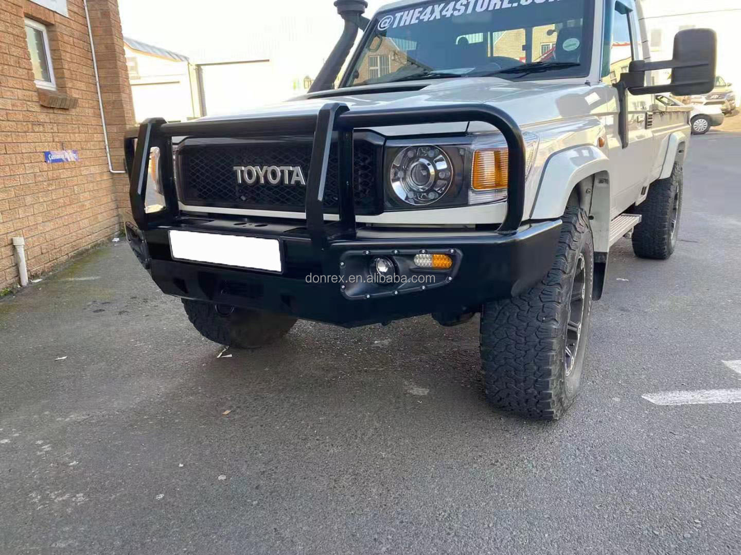 Toyota Land Cruiser LC79 Steel Bull Bar Front Winch Bumpers for Off Road Pick Up Truck