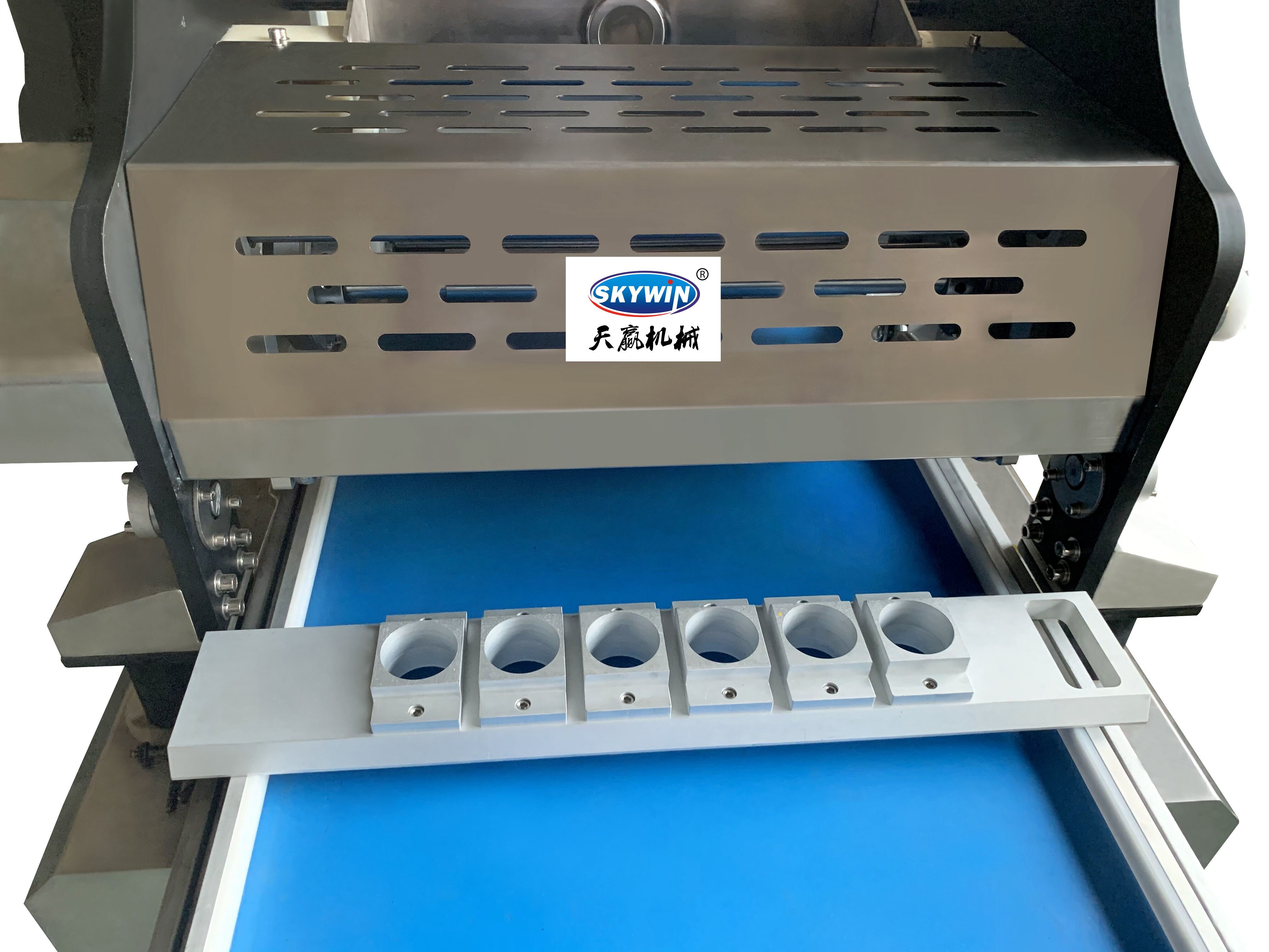 Commercial 400mm Cookies Biscuit Making Machine Wire Cutting And Depositing By PLC Control