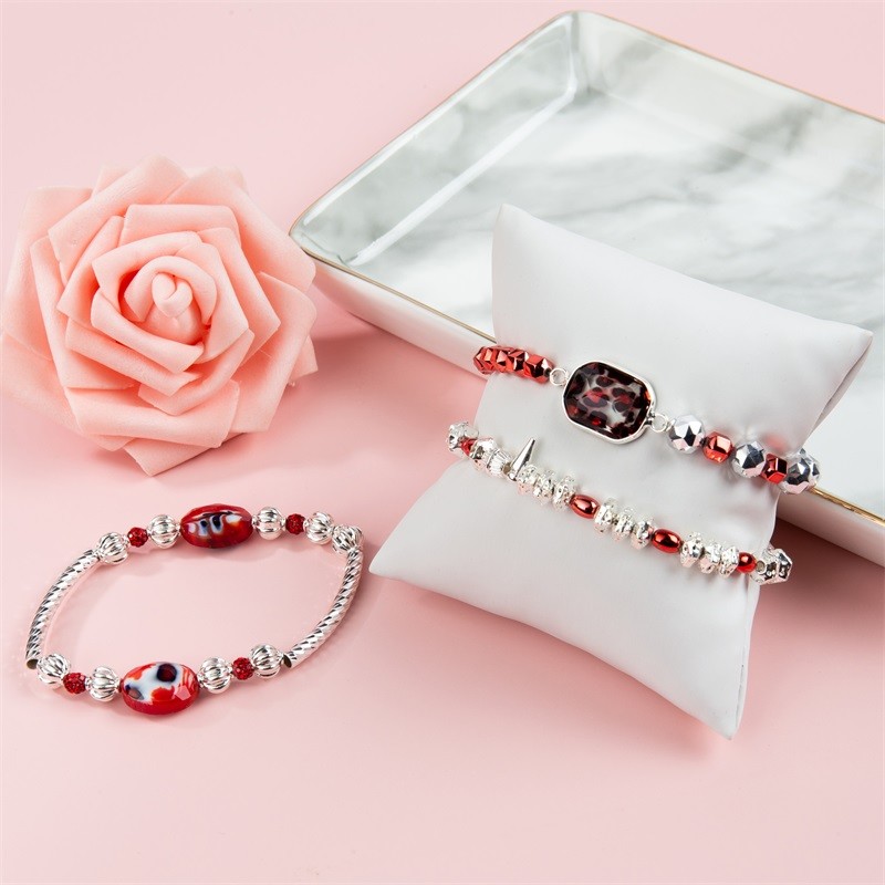 Leopard Print Glass Crystal Charm Bracelet With Red Silver Beads