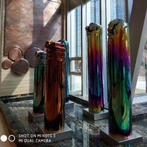China Hotel Modern Stainless Steel Art Sculptures Electroplating customized wholesale