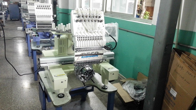 Flat 1 Head Embroidery Machine 15 Needle 8 Inch Touch Screen Single Phase