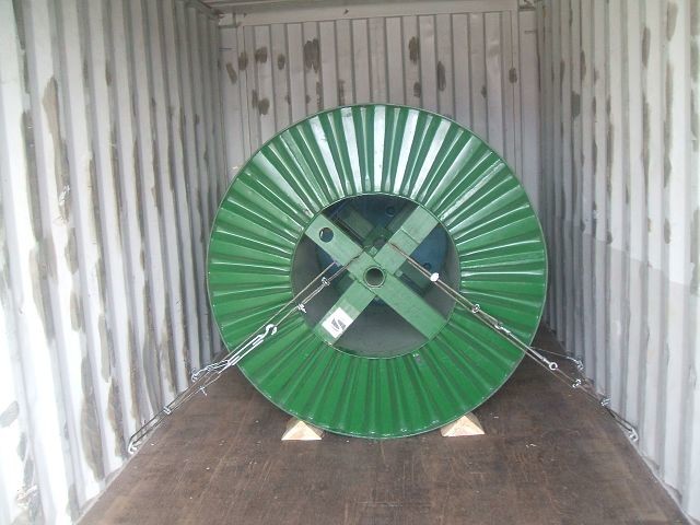 15 - 35kV Medium Voltage Power Cables Aluminum Conductor XLPE Insulation PE Sheath Underground Distribution