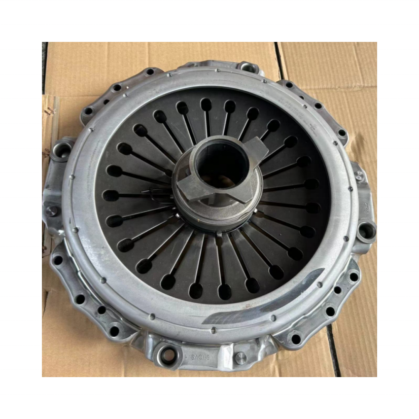 DAF Truck XF105 XF95 CF85 CF65 LF55 LF45 3482083032 Clutch Cover with 1997-2010