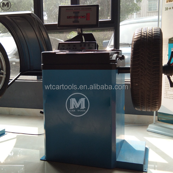 Full Automatic Tire Balancer Machine 0.37kw 220v For Speed Balancing