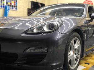 China Car High Gloss Dark Gray Vinyl Wrap Wrinkles Elimination 140gsm wholesale