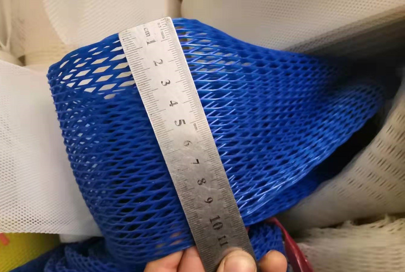 130MM Width PE Protective Mesh Sleeving , Blue PE Netting For Metal Protection
