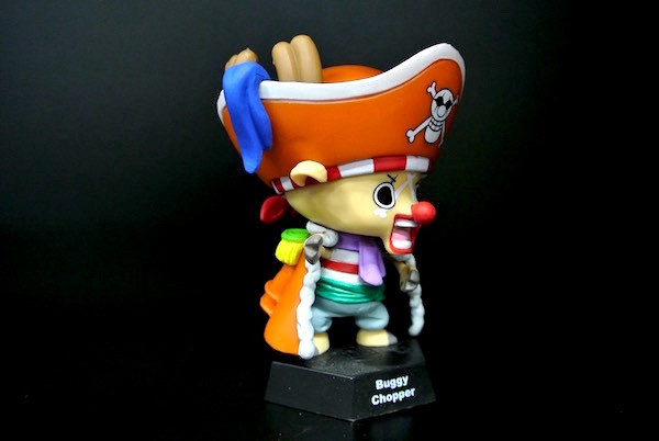 Customized Color One Piece Mini Figures For Home Decoration 8*5*3cm