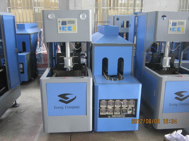 1800 Pcs / H Semi Automatic Blow Moulding Machine For 5 L Edible Oil Bottles