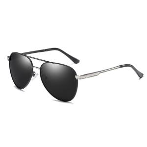 China Fashion Polarized UV400 Mens Pilot Sunglasses With Metal Hinge 146MM wholesale