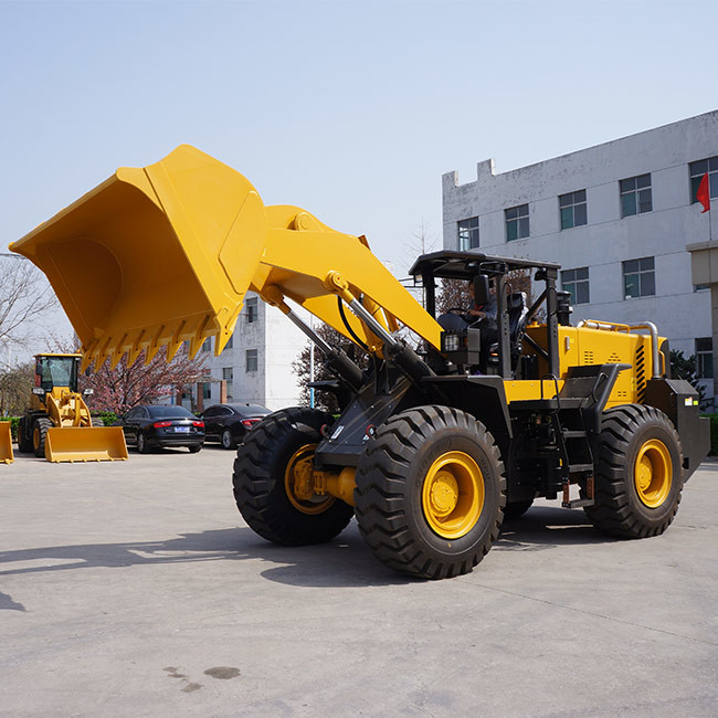 Yellow 4WD Underground Scooptram With YUNNEI Engine CE Certificate