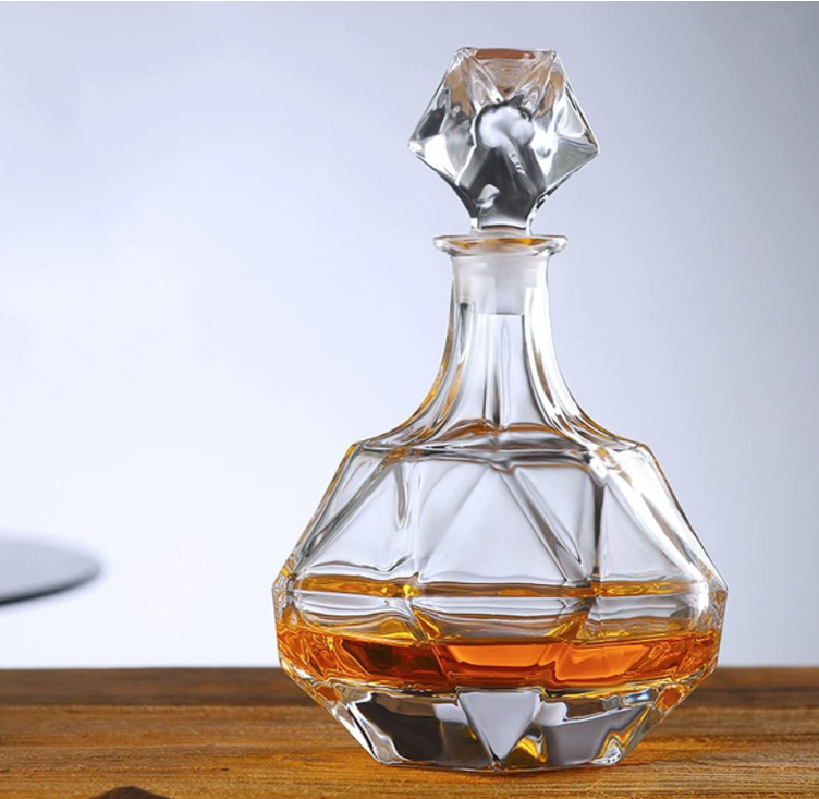 Modern Wine Decanter Clear Glass Finished Decanter Glass Crystal Whiskey Decanter Gift