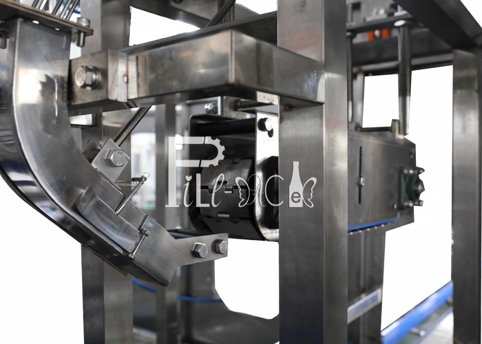 Touch Screen 2000BPH Mineral Water Bottling Machine