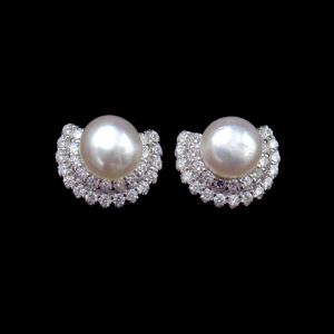 China Crystal Zircon Silver Freshwater Pearl Stud Earrings For Anniversary Gift wholesale
