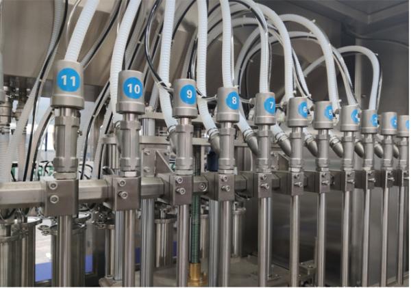 80 Bpm 200ml Plastic Bottle Filling Machine 16 Nozzles Glass Bottle Packing