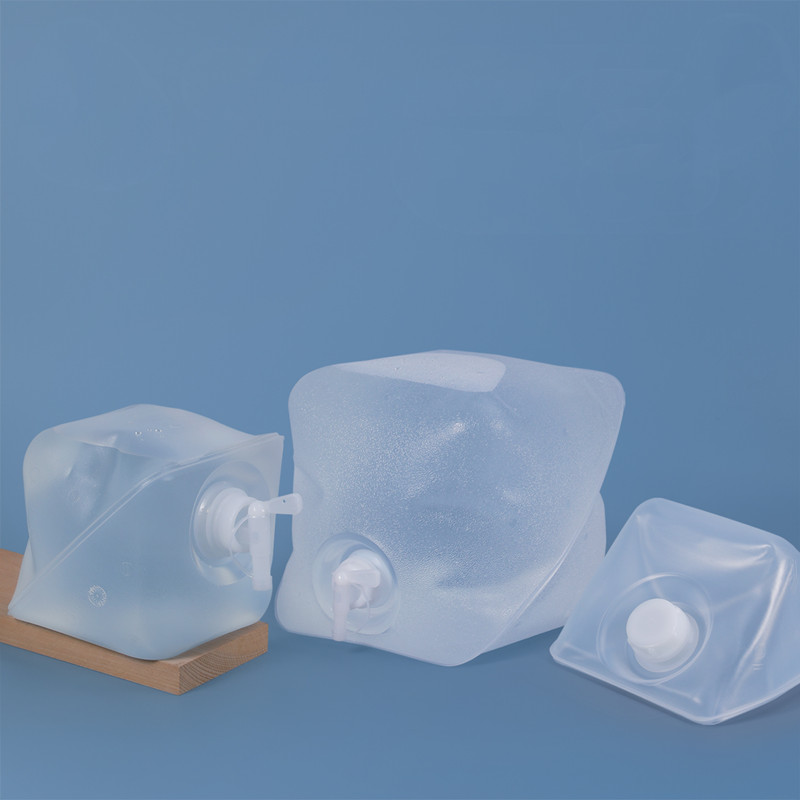 10L 20L LDPE Folding Collapsible Jerry Can Versatile Container for Water and Fuel Oil
