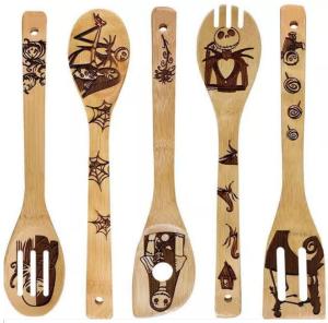 China Halloween Christmas Bamboo Kitchen Utensils Laser Engraved Bamboo Cutlery Set wholesale