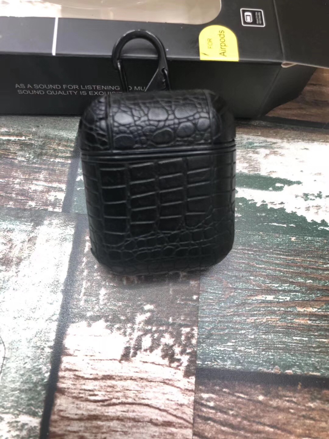 OEM Crocodile Pattern Real Leather Earphones Case Protective Headphones Cover for Airpod 2