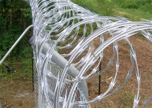 China Giant Shuttle Fence Razor Blade Wire , Anti Aging Welded Razor Wire wholesale