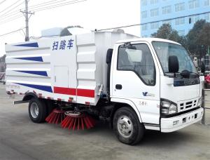 China Diesel Small Street Vacuum Truck , ISUZU Vacuum Road Sweeper With Water Tank wholesale