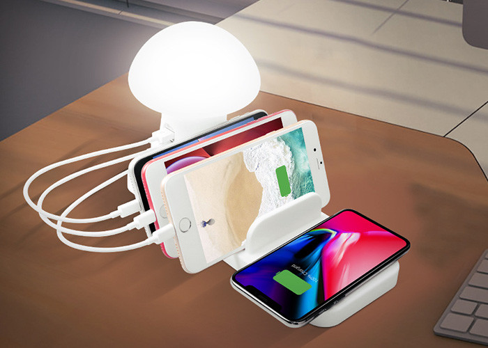 Nightlight 10W 40W Wireless Charging Pad With Usb Port