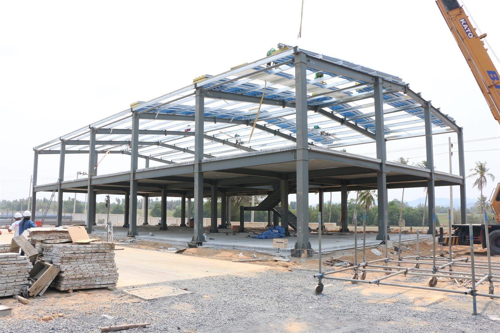 Pre Engineered Metal Building With Welded H Section Steel ISO9001