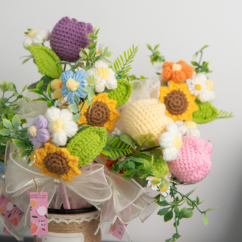 Teacher's Day Gift / Mother's Day Present - Practical Pen with Knitted Sunflower Bouquet